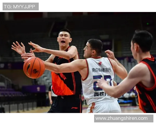南京篮球队荣登篮球配合排行榜第二名展现团队实力与默契